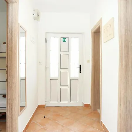 Apartamento By The Sea Arbanija, Ciovo - 15595 Trogir