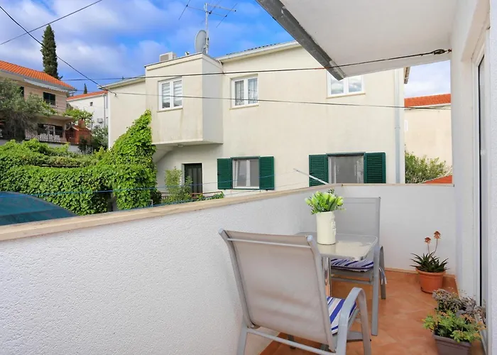 公寓 By The Sea Arbanija, Ciovo - 15595 *
