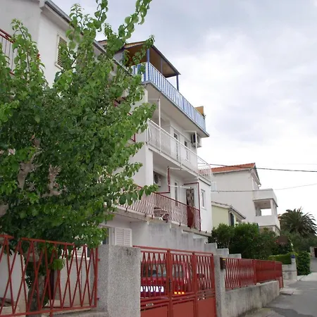 Appartement By The Sea Arbanija, Ciovo - 15595 *
