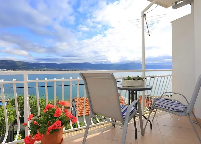 Appartement By The Sea Arbanija, Ciovo - 15595 *